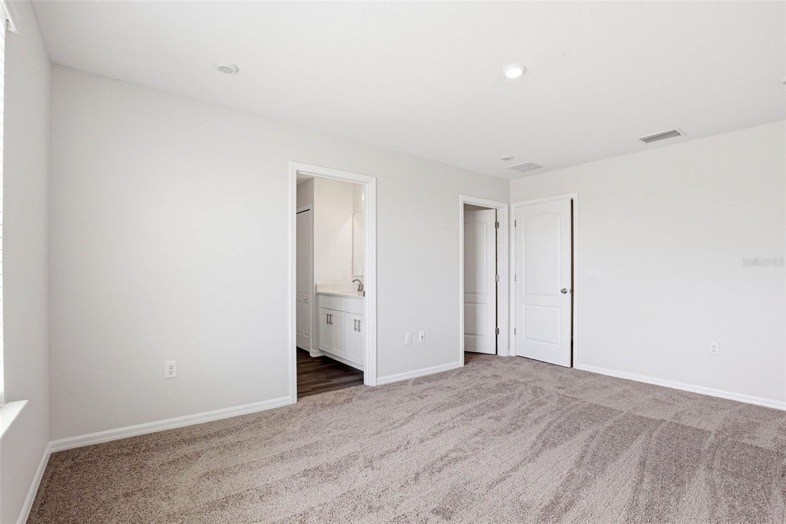 Image 33 of 68 For 10715 Ironwood Tree Way