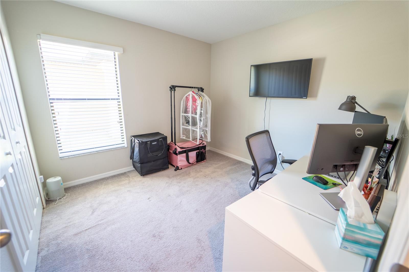 Listing photo id 24 for 9708 Sage Creek Drive