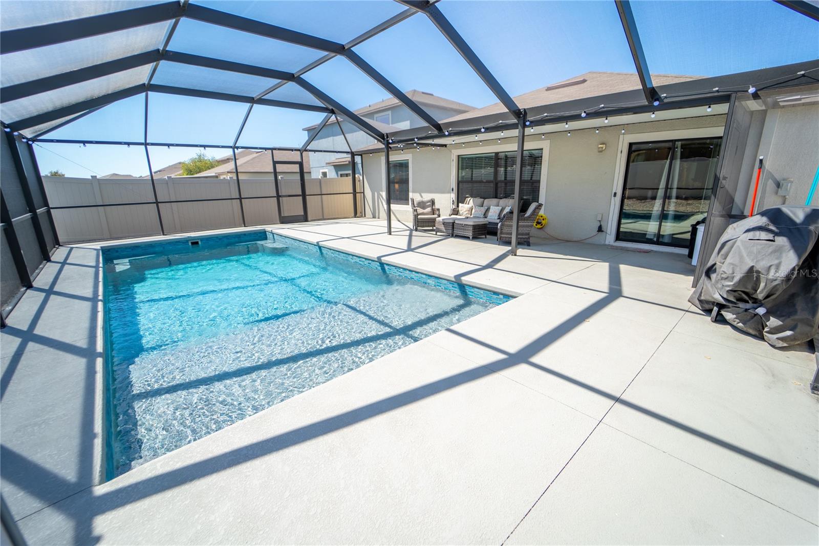 Listing photo id 31 for 9708 Sage Creek Drive