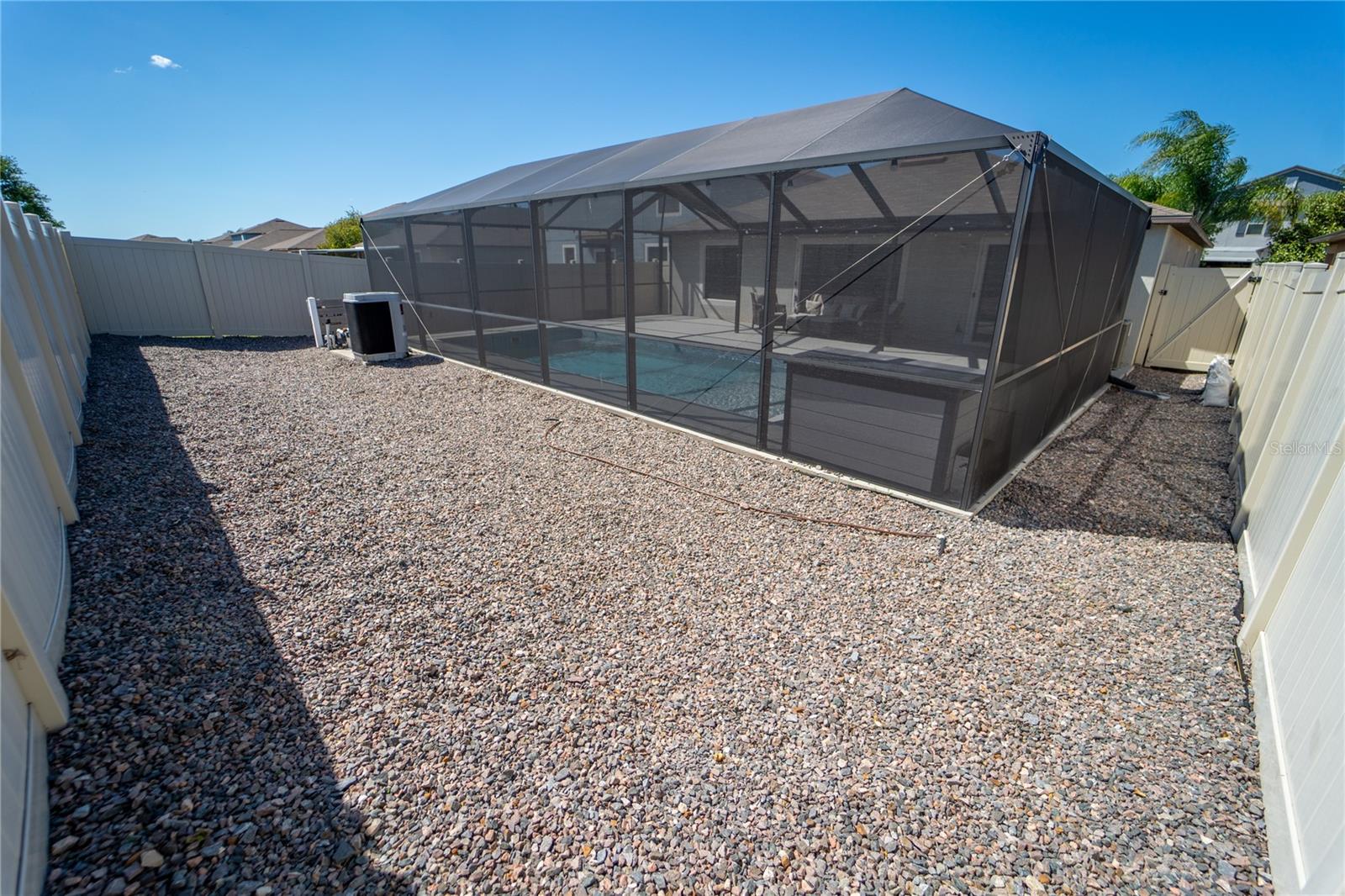 Listing photo id 35 for 9708 Sage Creek Drive