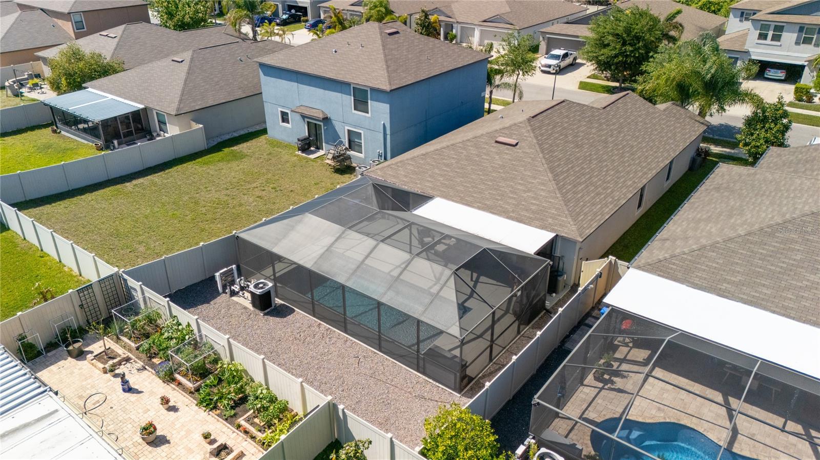 Listing photo id 39 for 9708 Sage Creek Drive