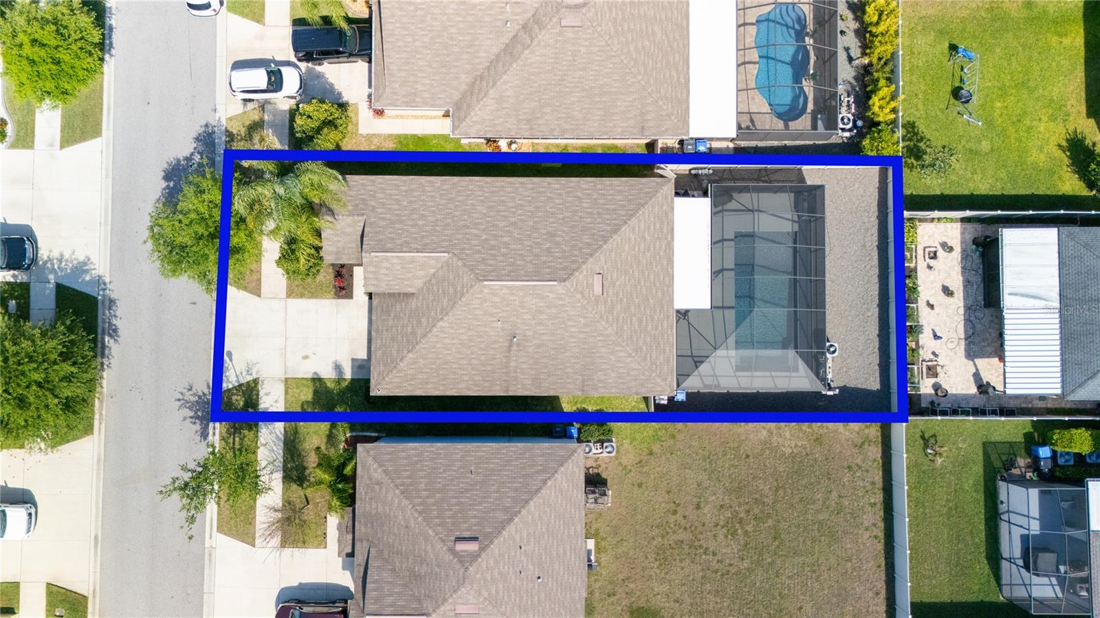 Listing photo id 3 for 9708 Sage Creek Drive