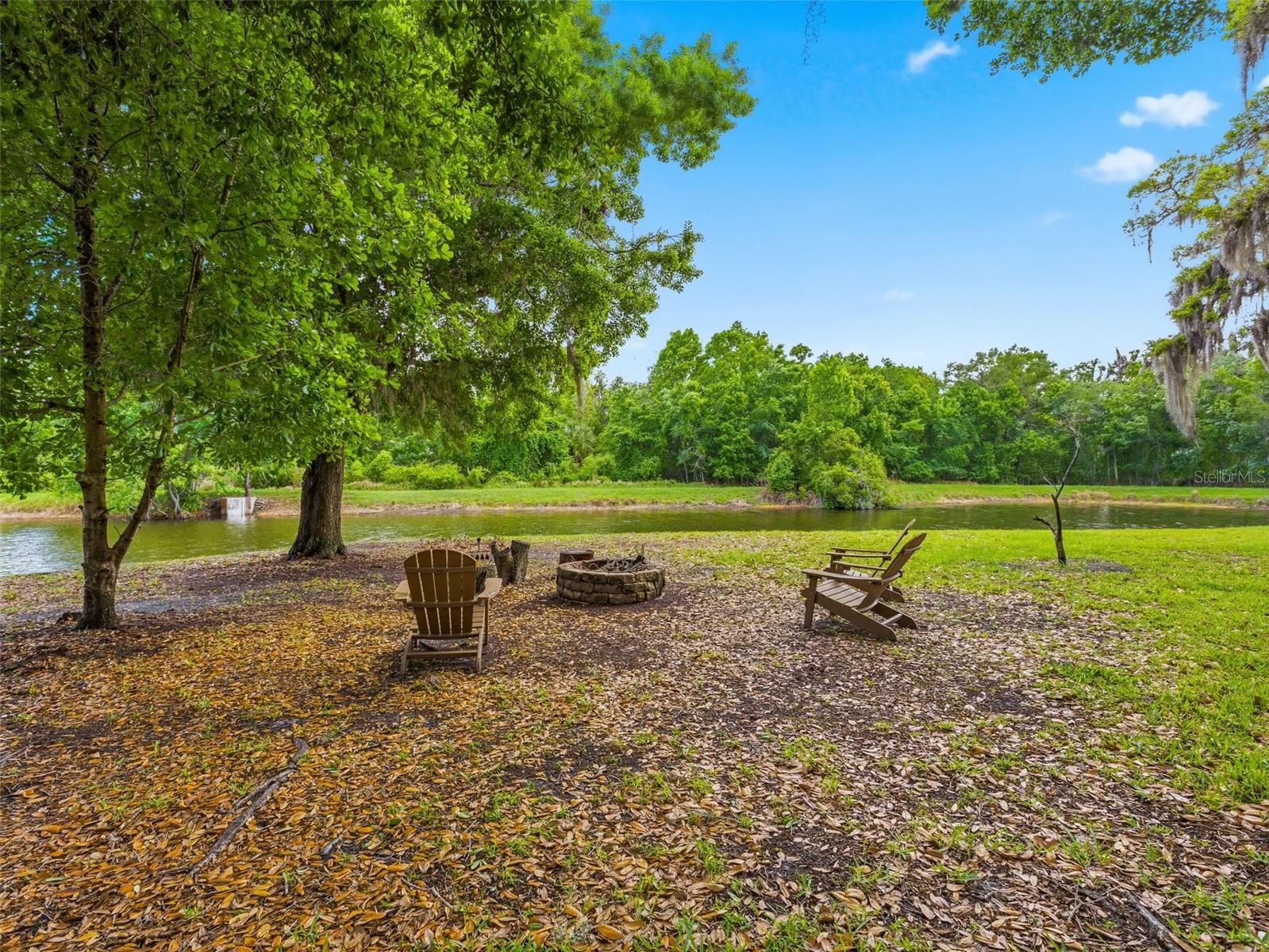 Listing photo id 27 for 6121 Avocetridge Drive