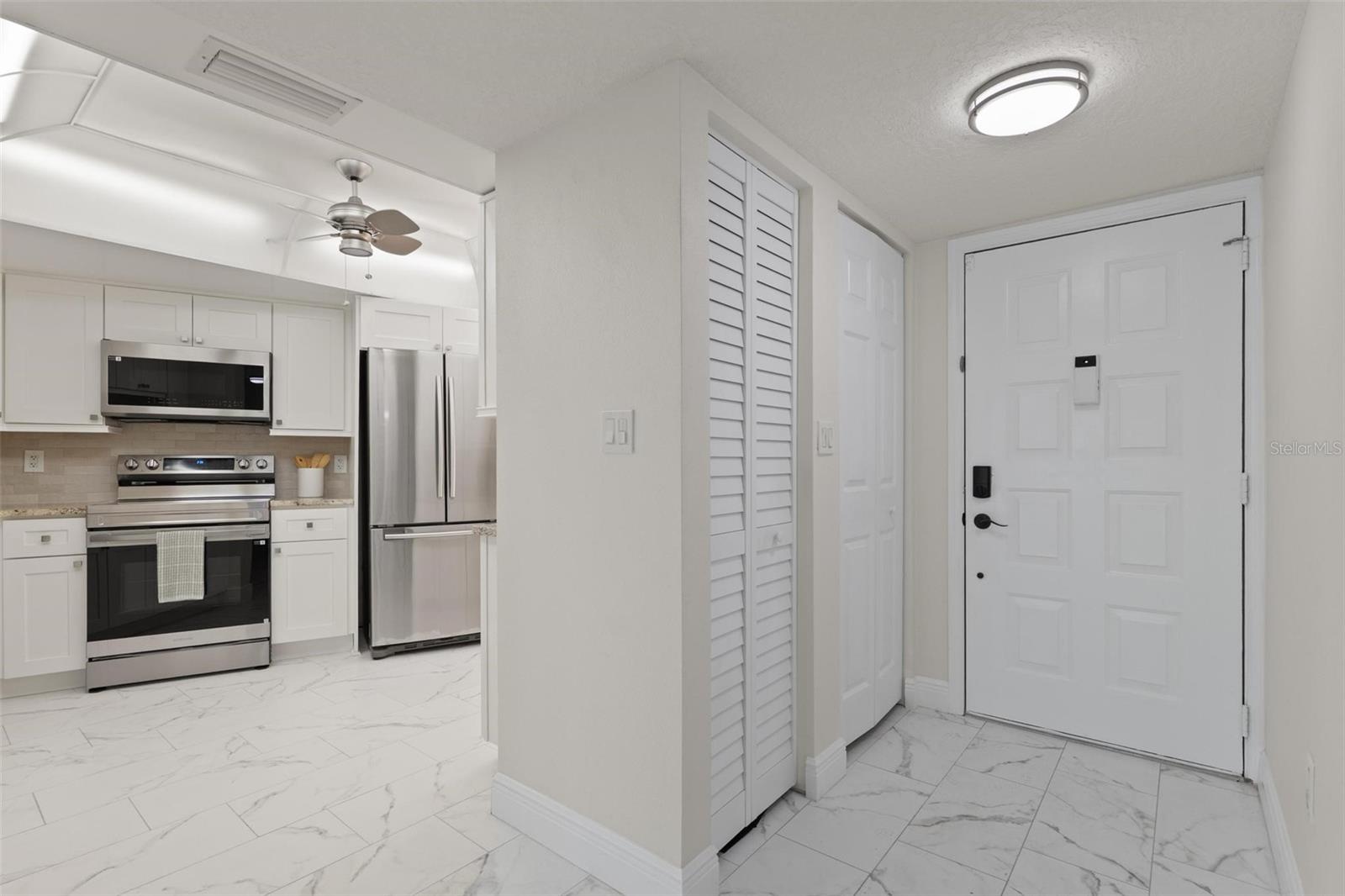 Listing photo id 19 for 7540 Sunshine Skyway Lane S T35