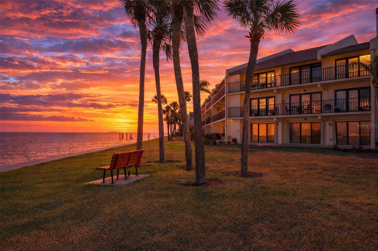 Listing photo id 23 for 7540 Sunshine Skyway Lane S T35