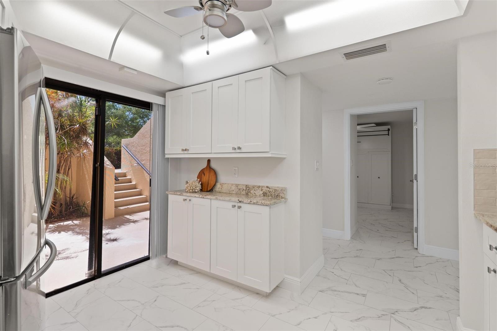 Listing photo id 3 for 7540 Sunshine Skyway Lane S T35