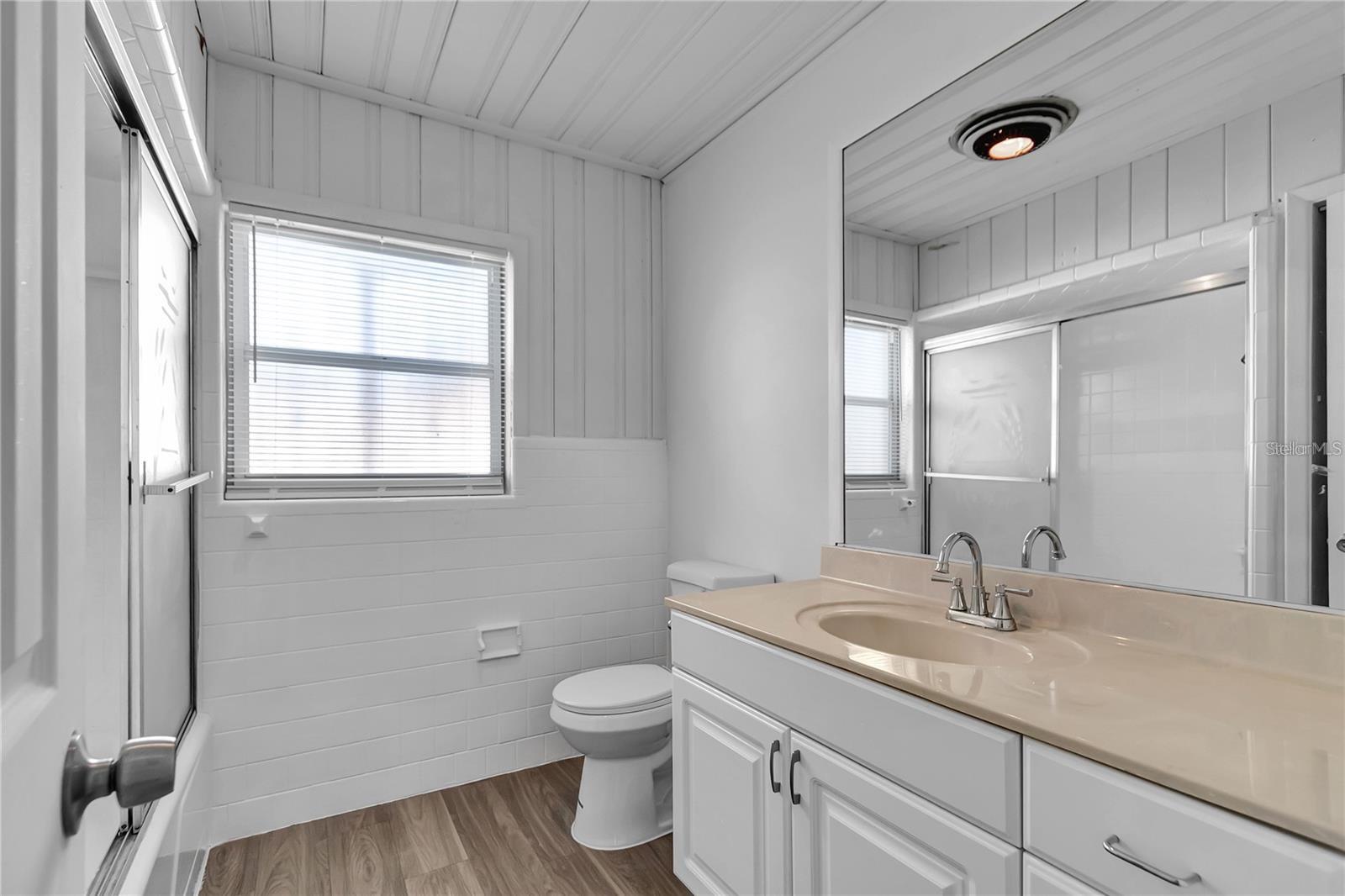 Image 10 of 19 For 2701 Fremont Avenue