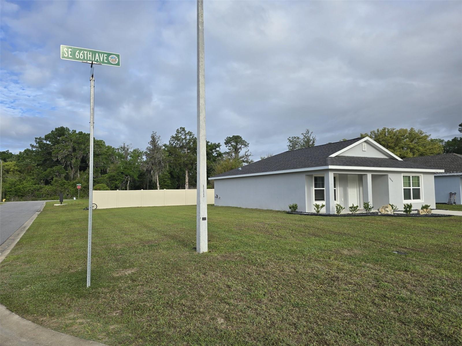 Image 22 of 27 For 10864 66th Terrace