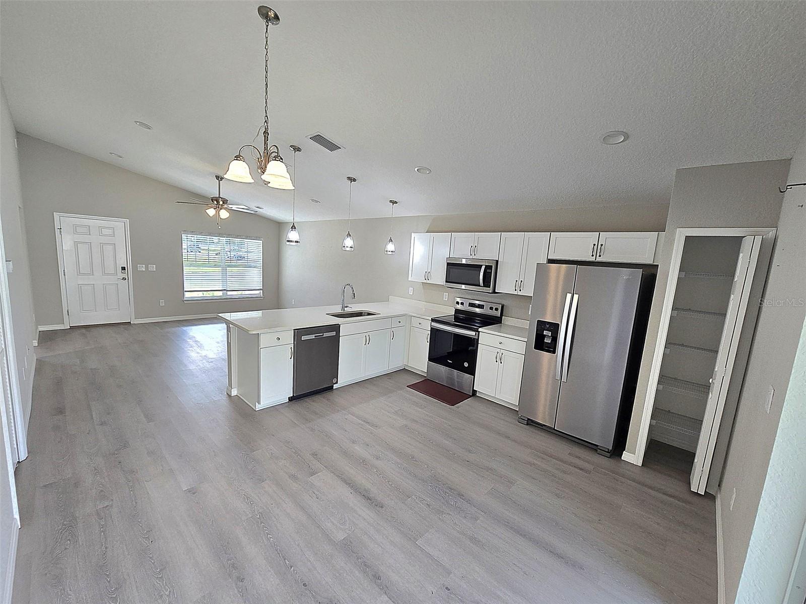 Image 7 of 27 For 10864 66th Terrace