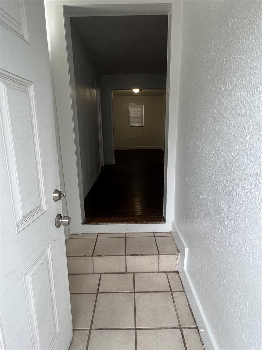 Image 2 of 9 For 1900 19th Street S