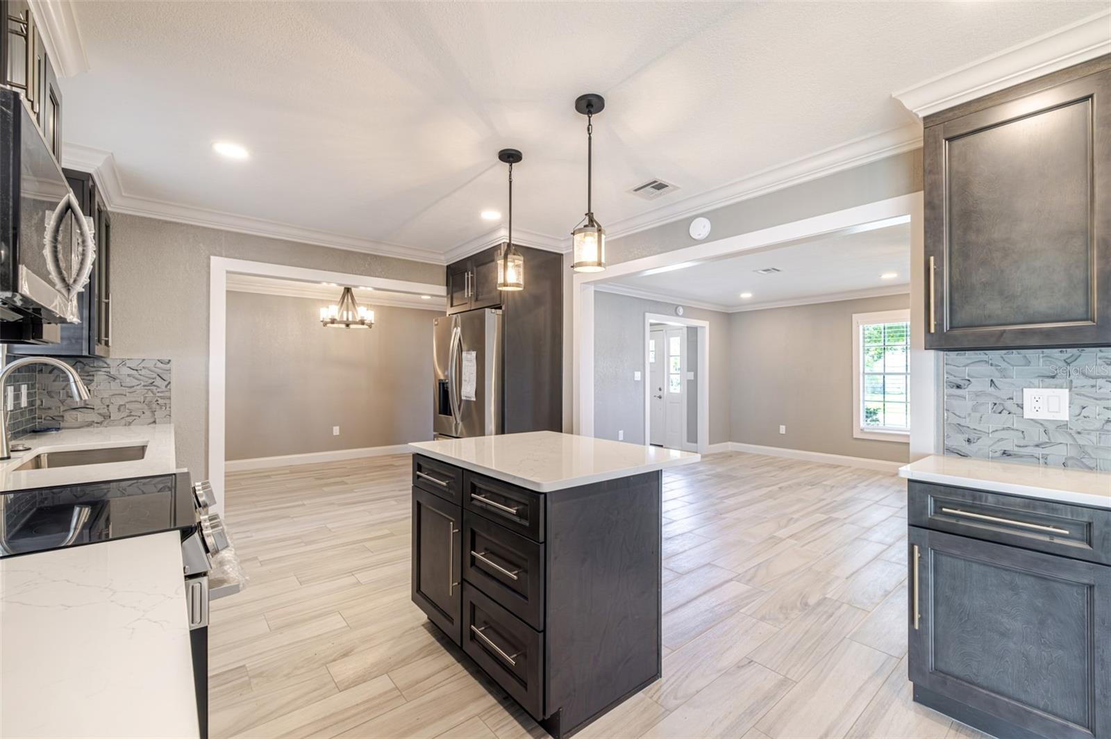 Image 11 of 39 For 3127 Shannon Drive