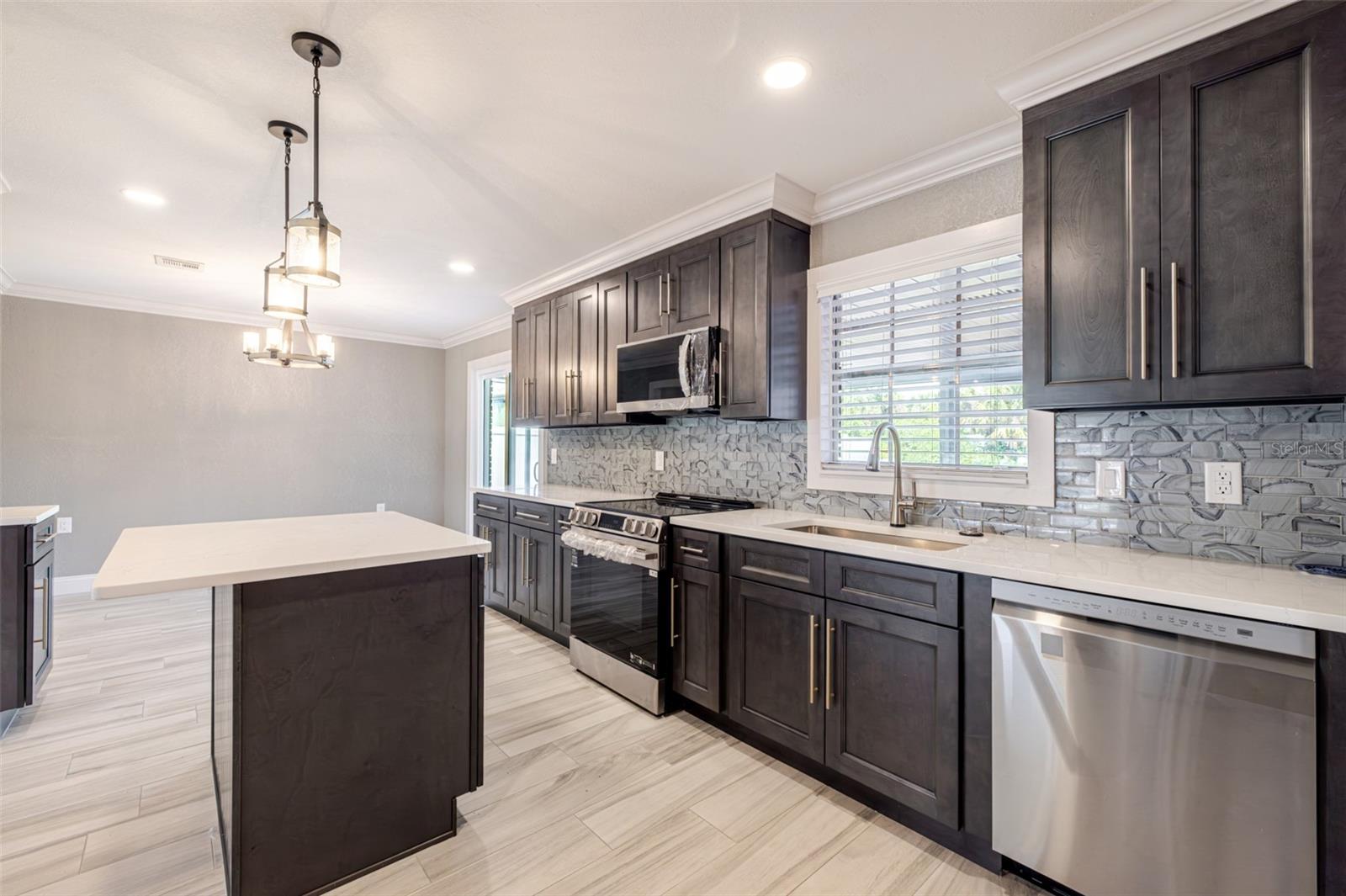 Image 13 of 39 For 3127 Shannon Drive