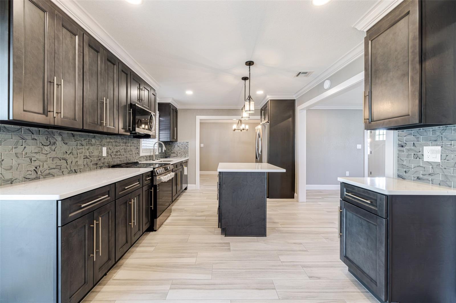 Image 14 of 39 For 3127 Shannon Drive