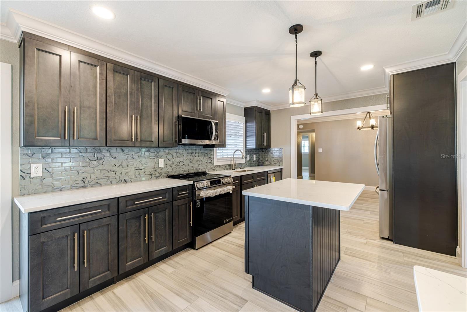 Image 15 of 39 For 3127 Shannon Drive