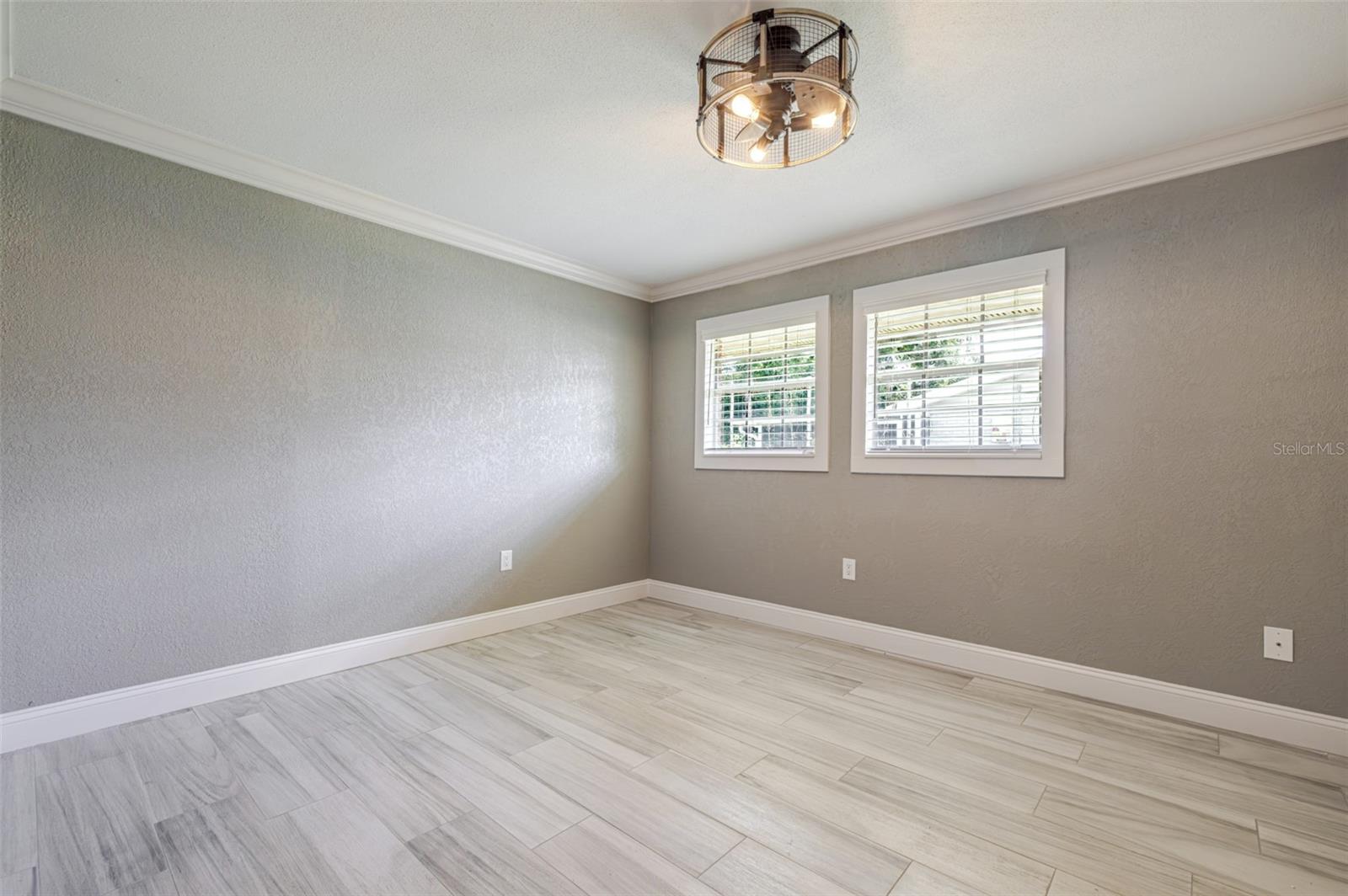 Image 20 of 39 For 3127 Shannon Drive