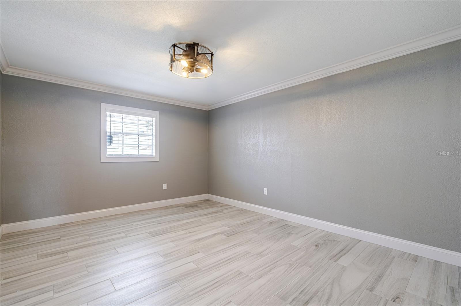 Image 27 of 39 For 3127 Shannon Drive