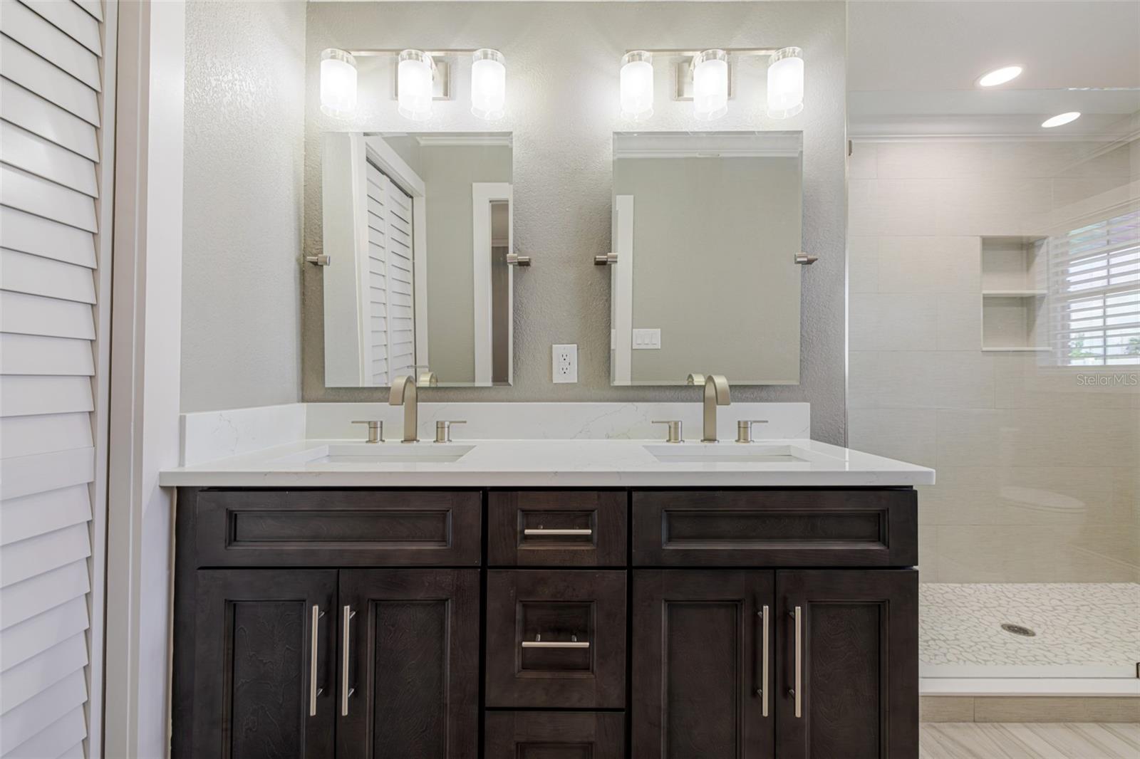 Image 30 of 39 For 3127 Shannon Drive