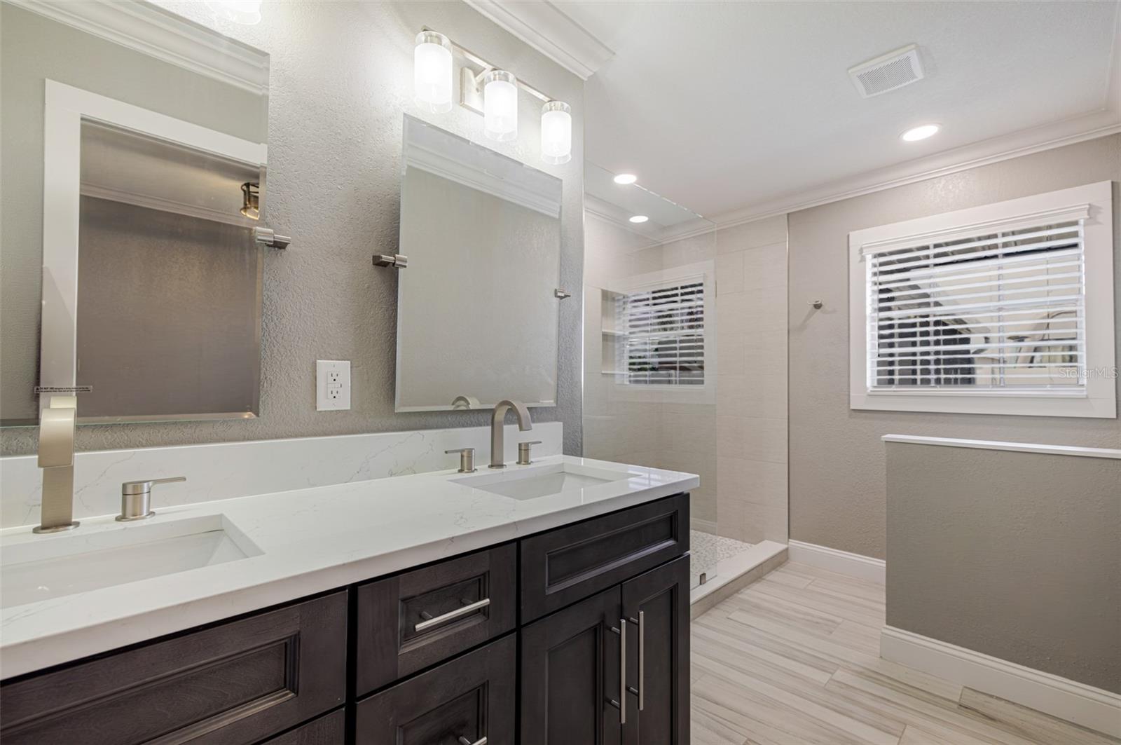 Image 31 of 39 For 3127 Shannon Drive