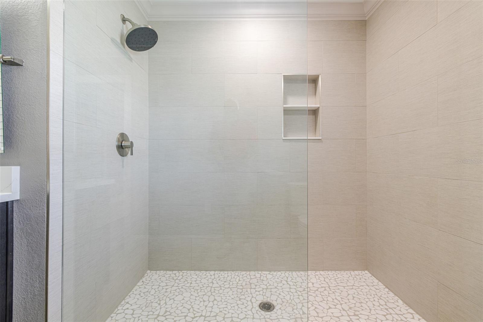 Image 32 of 39 For 3127 Shannon Drive