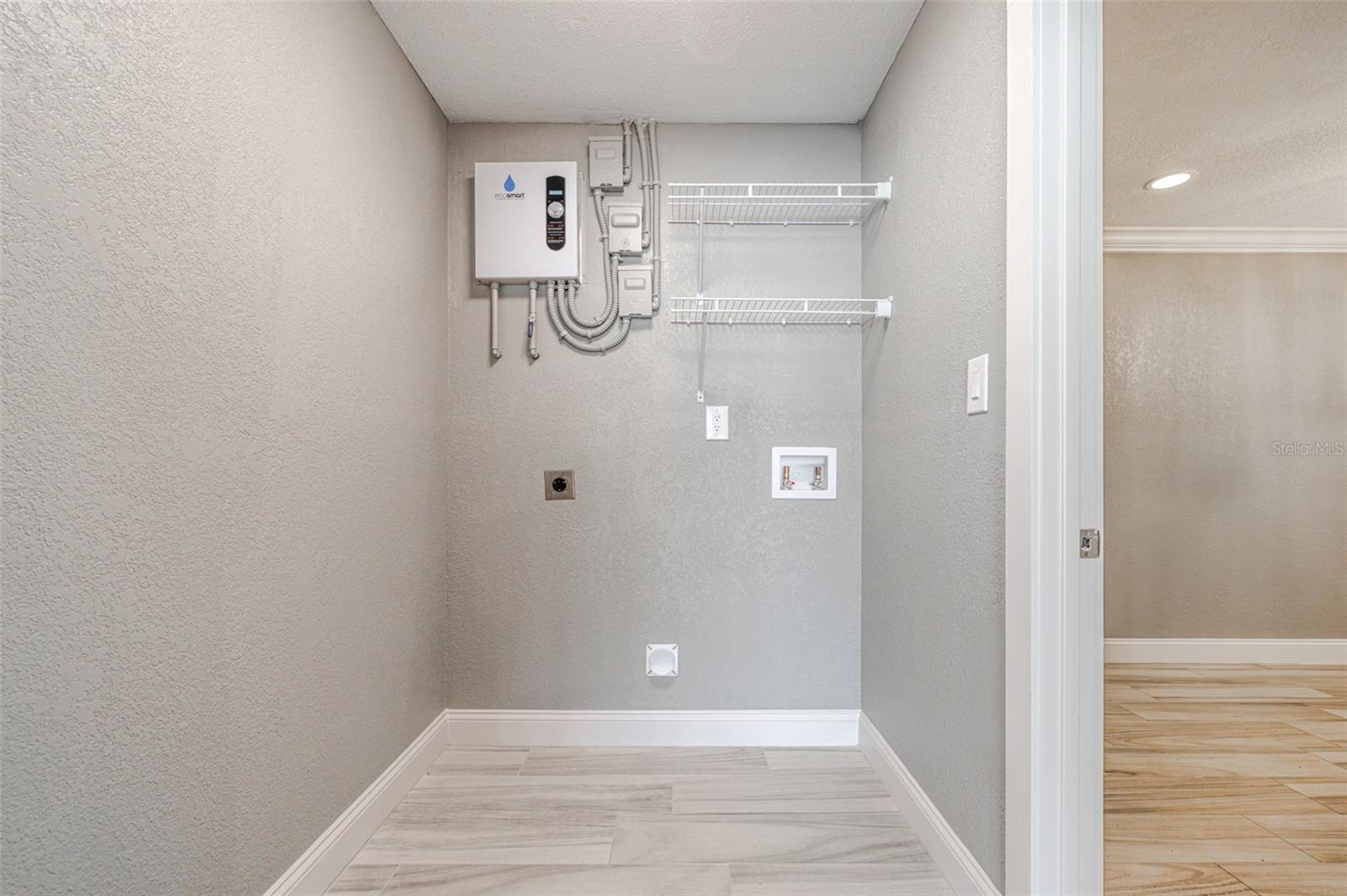 Image 33 of 39 For 3127 Shannon Drive