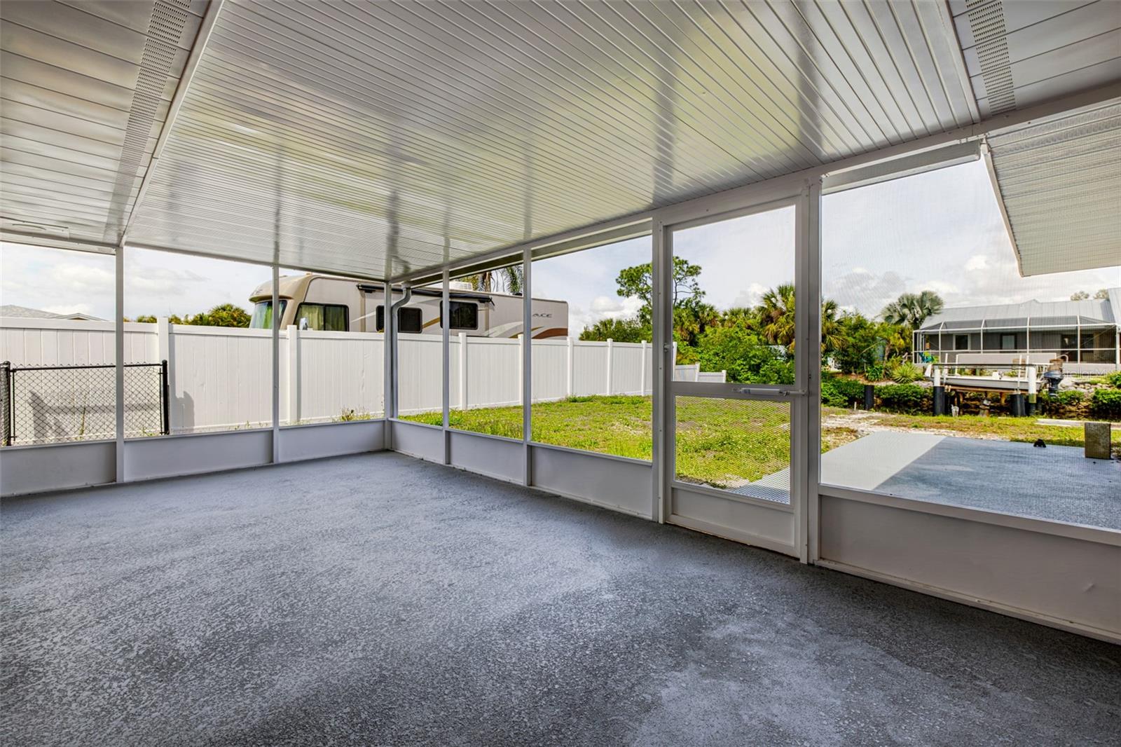 Image 35 of 39 For 3127 Shannon Drive