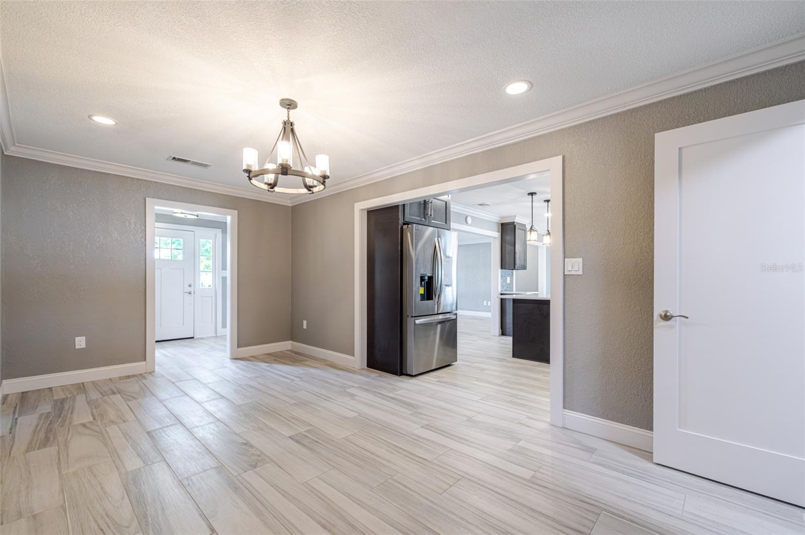 Image 9 of 39 For 3127 Shannon Drive