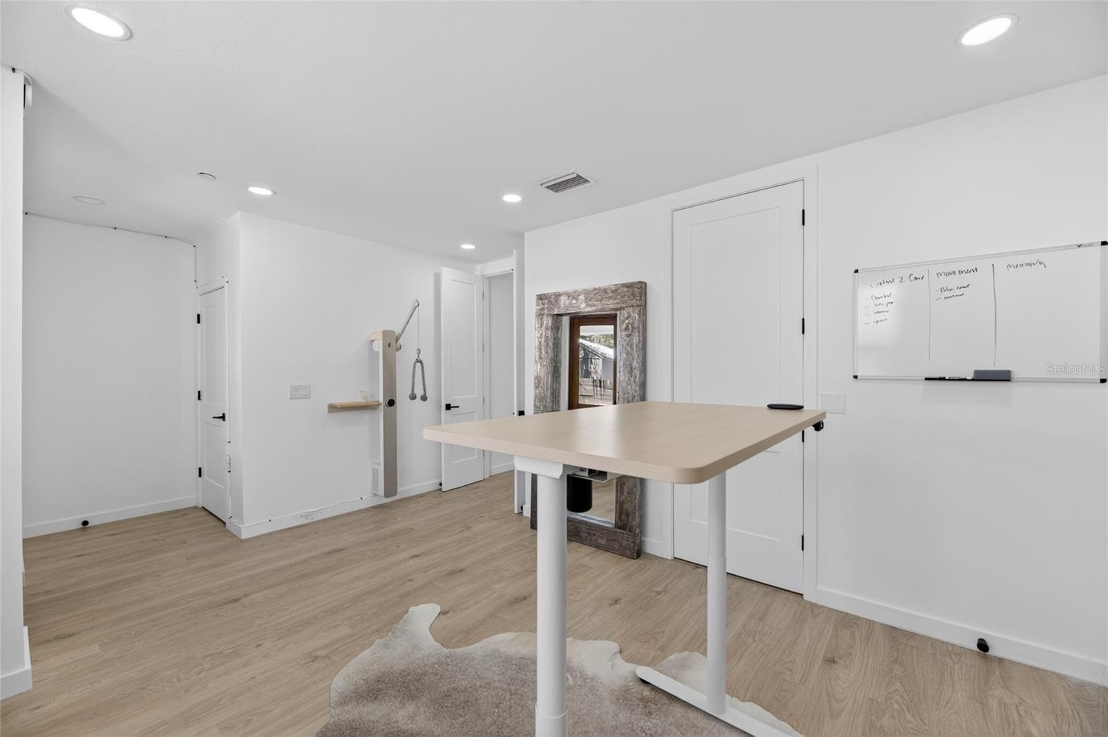 Image 10 of 51 For 1801 Morgan Street 11