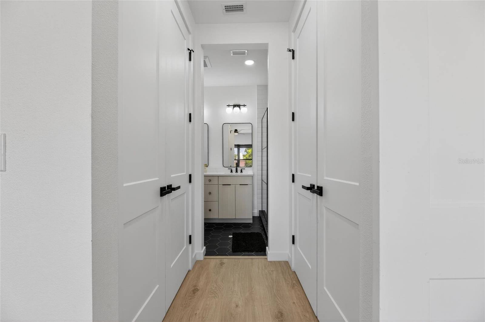 Image 26 of 51 For 1801 Morgan Street 11