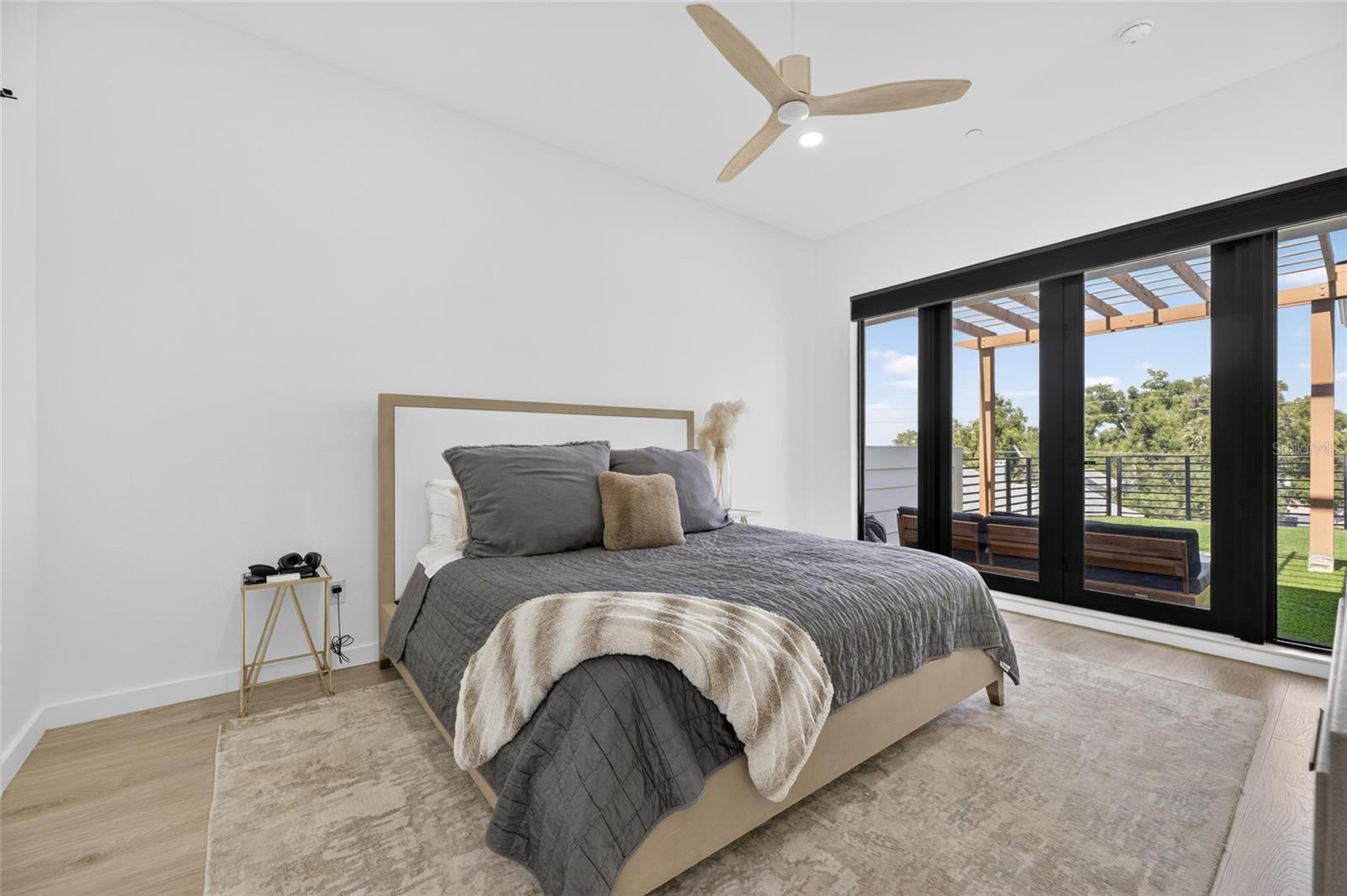 Image 36 of 51 For 1801 Morgan Street 11