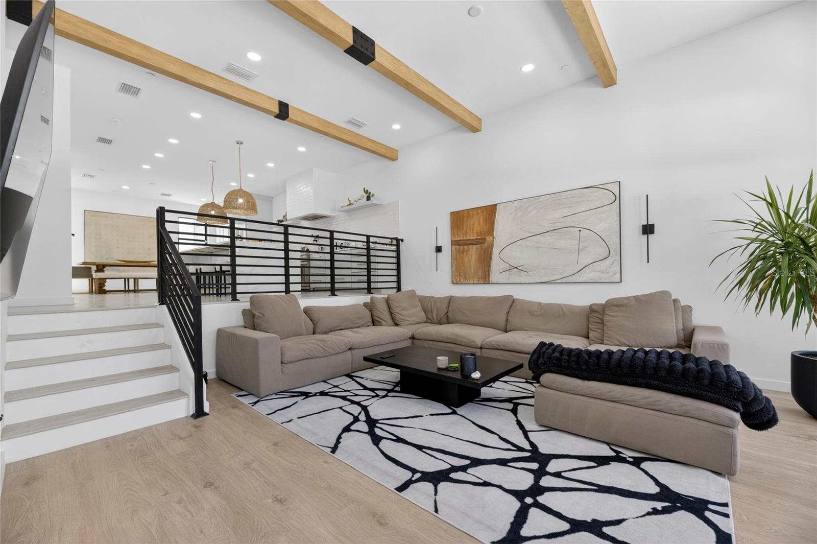 Image 6 of 51 For 1801 Morgan Street 11