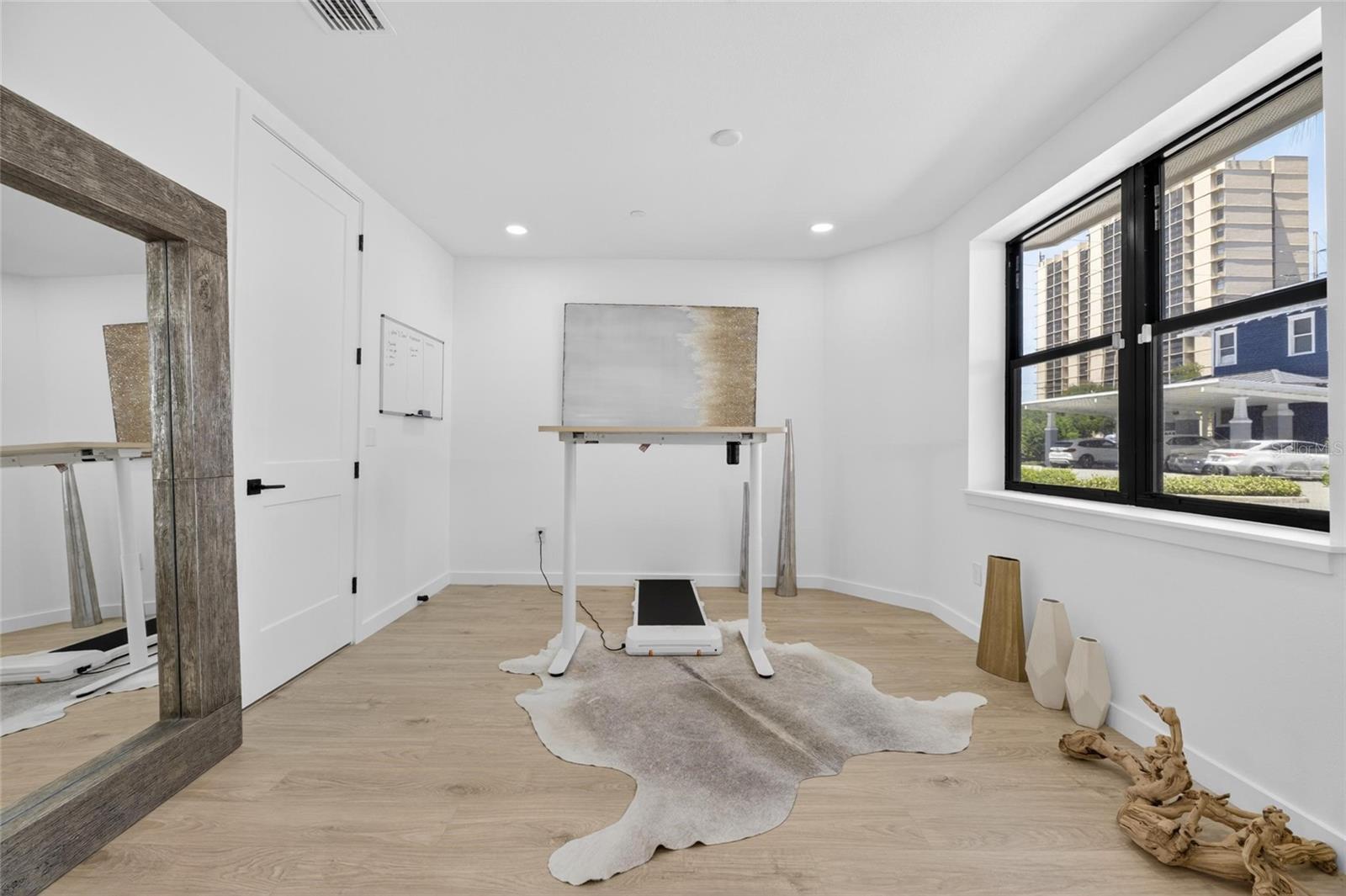 Image 9 of 51 For 1801 Morgan Street 11