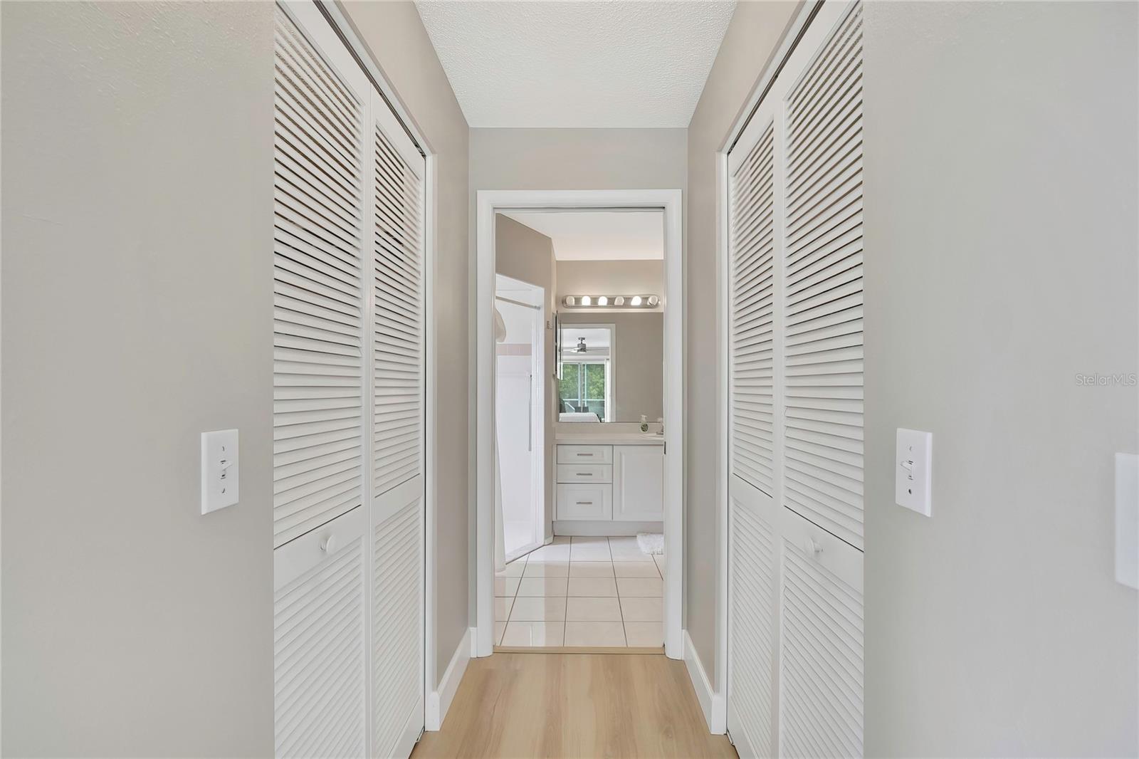 Listing photo id 22 for 8015 Sugarbush Drive