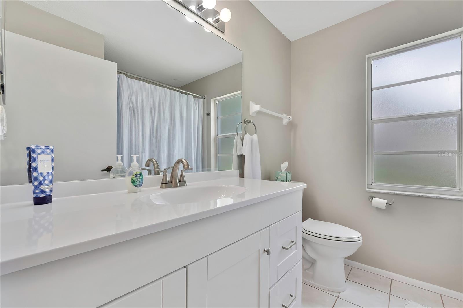 Listing photo id 27 for 8015 Sugarbush Drive