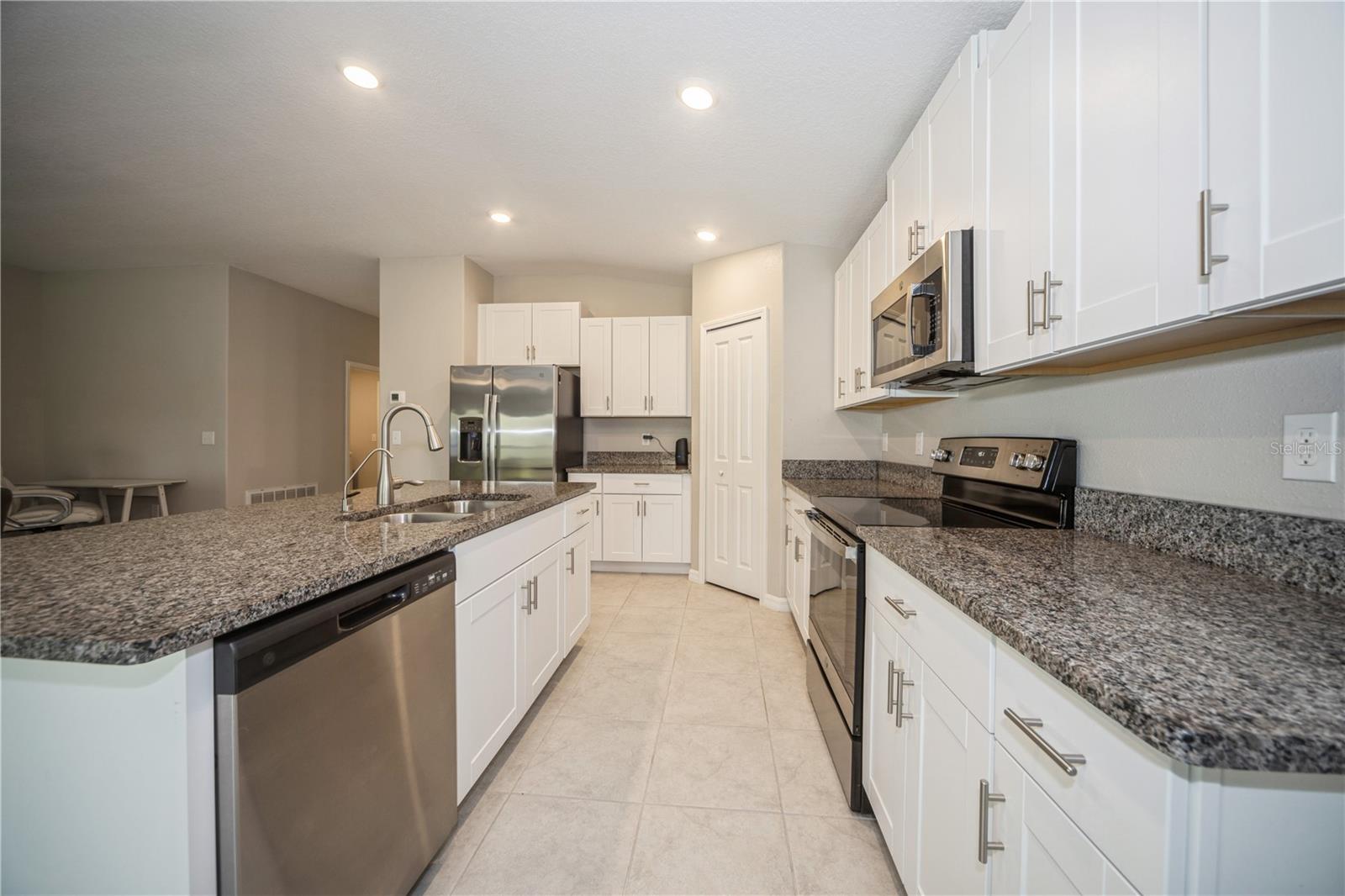 Image 19 of 30 For 12967 Wildflower Meadow Drive