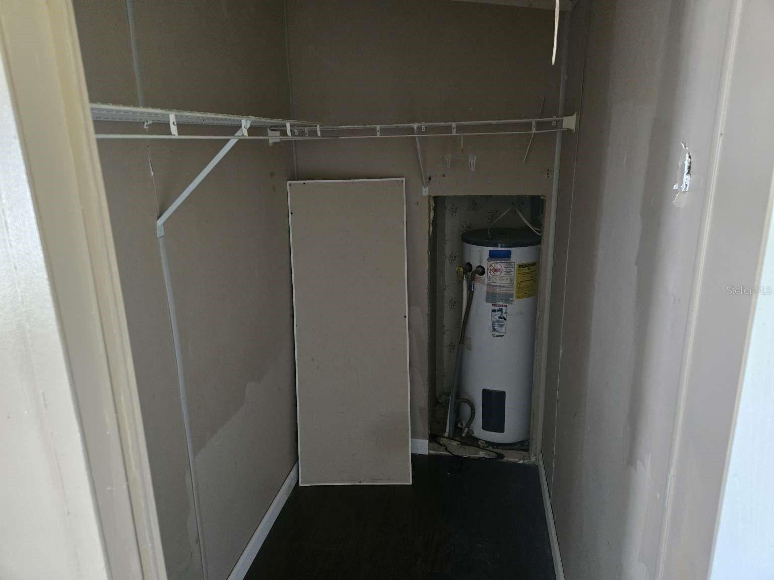 Image 14 of 16 For 6812 Dove Cross Loop