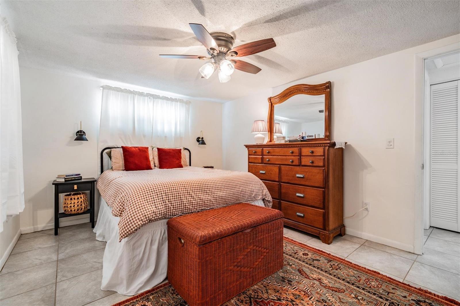 Image 15 of 24 For 7916 Yucca Drive