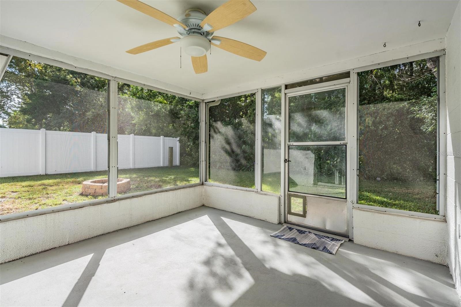 Image 18 of 24 For 7916 Yucca Drive