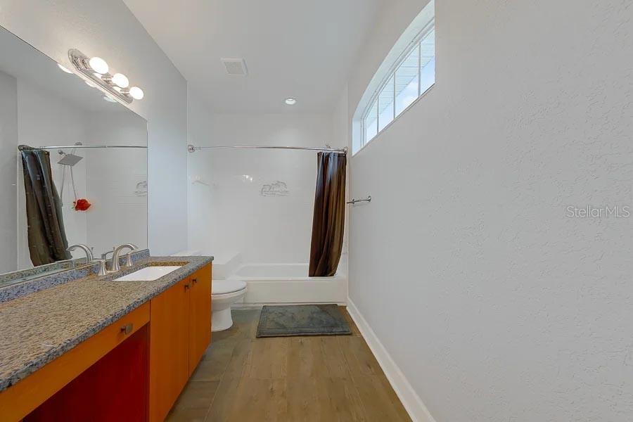 Image 21 of 100 For 2106 Pelican Court