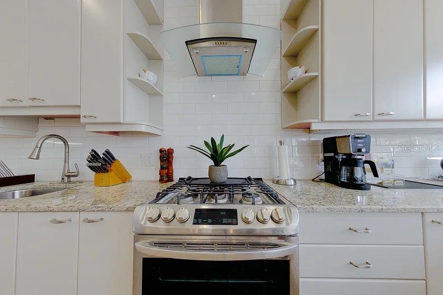 Image 32 of 100 For 2106 Pelican Court