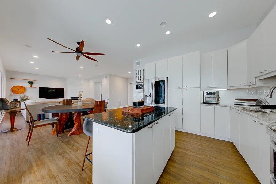 Image 33 of 100 For 2106 Pelican Court