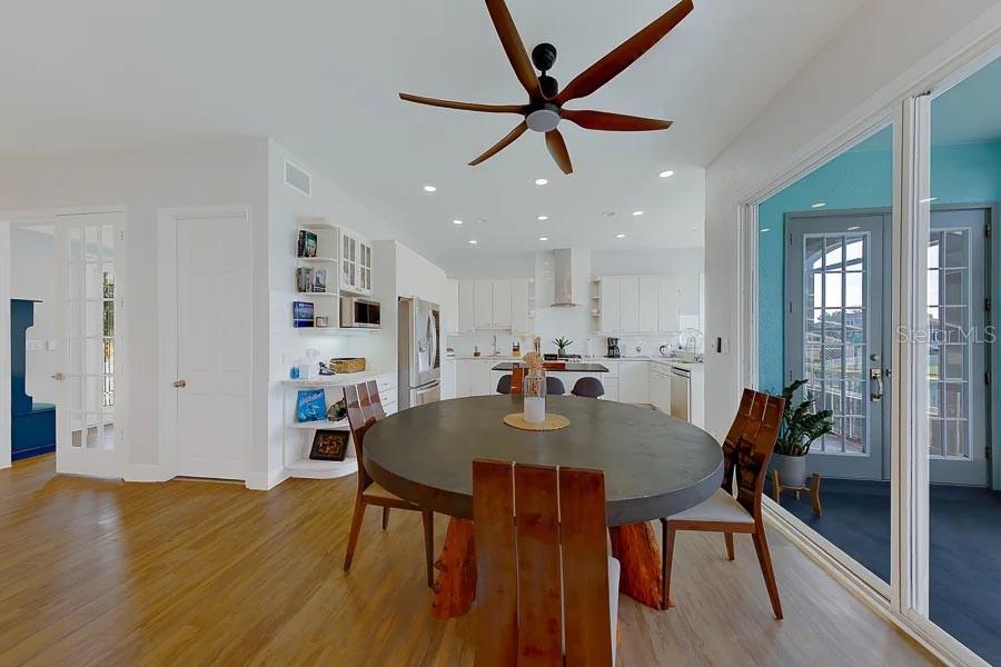 Image 35 of 100 For 2106 Pelican Court