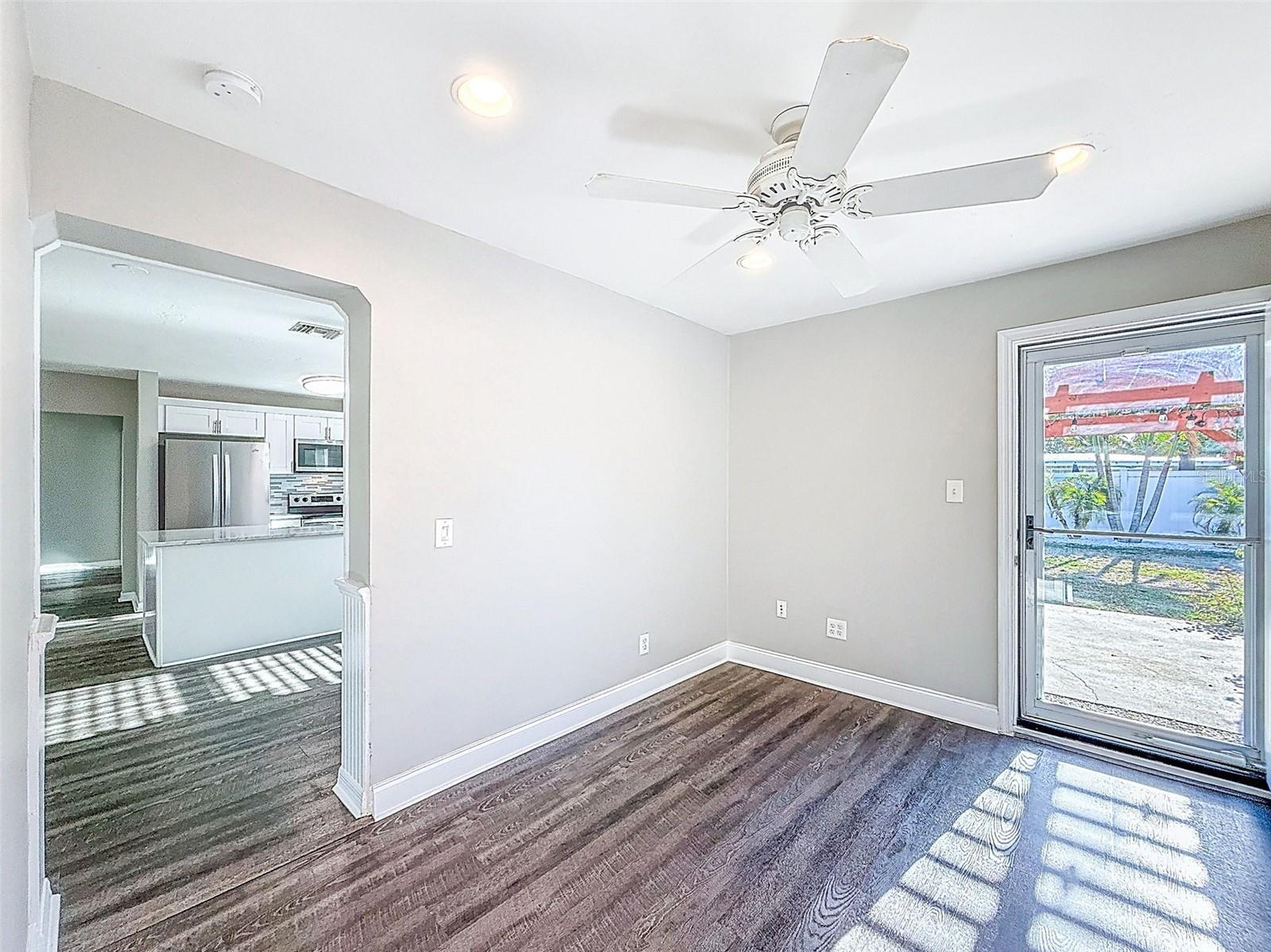 Image 15 of 44 For 7401 16th St N