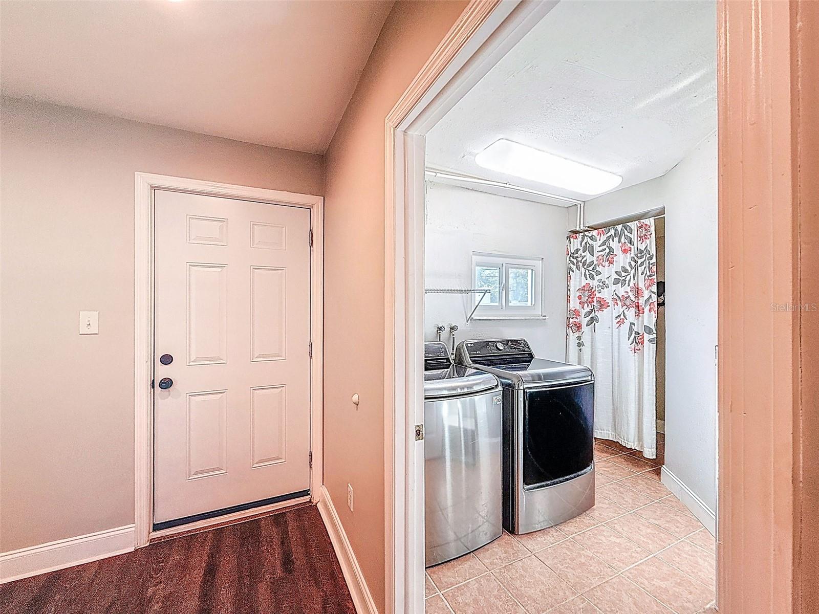 Image 17 of 44 For 7401 16th St N