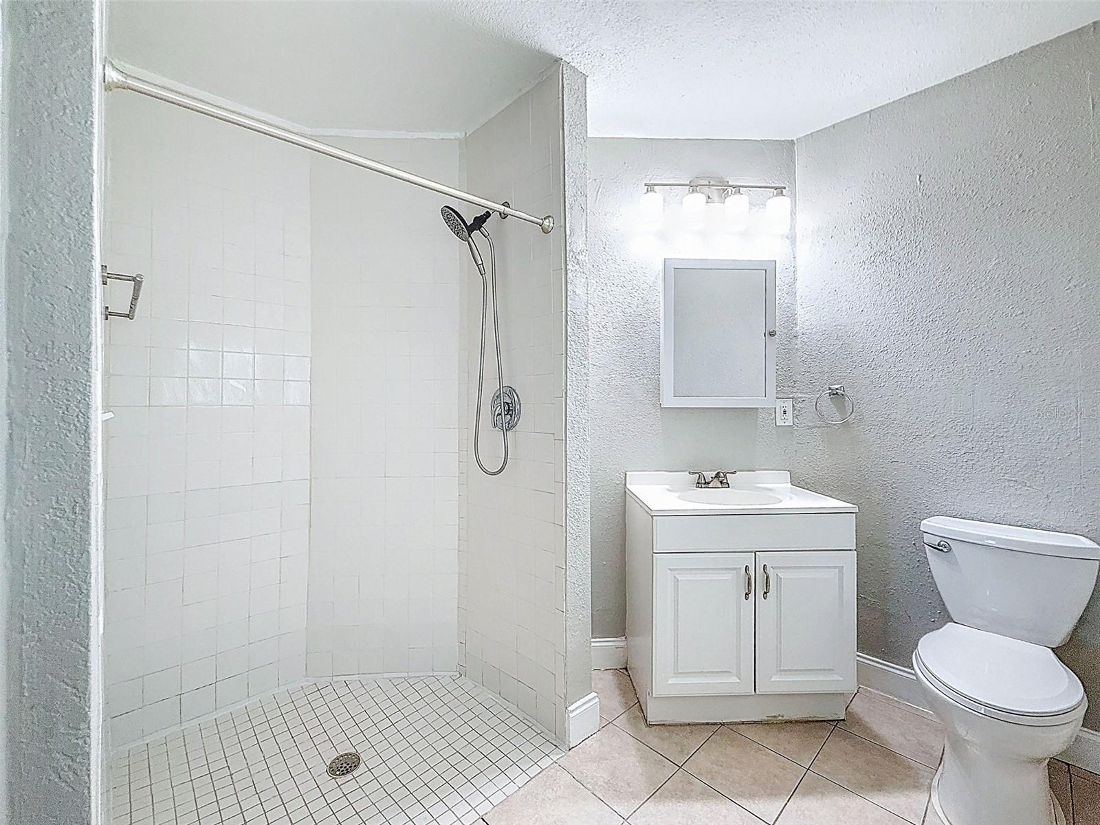 Image 24 of 44 For 7401 16th St N