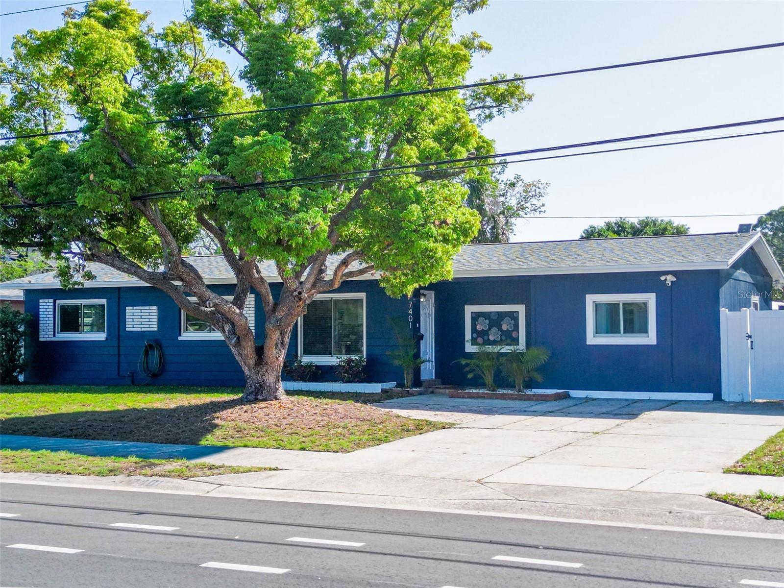 Image 6 of 44 For 7401 16th St N