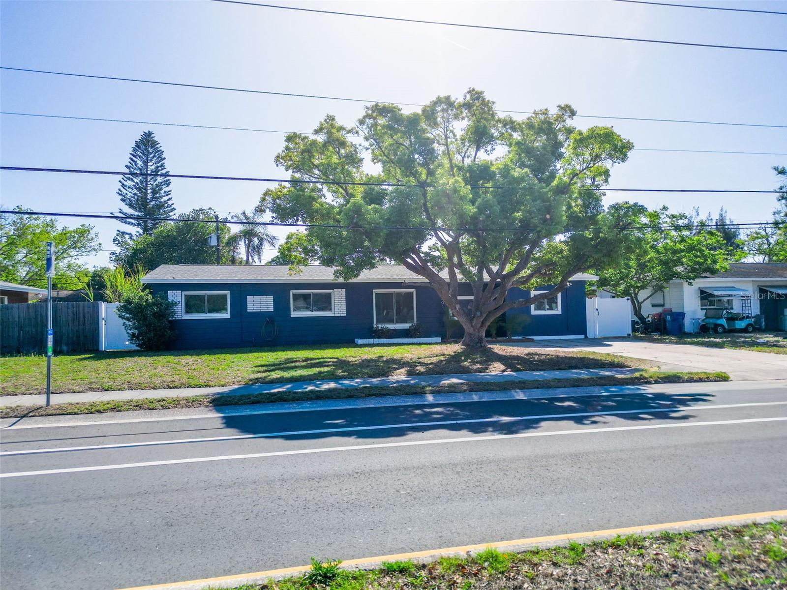 Image 8 of 44 For 7401 16th St N