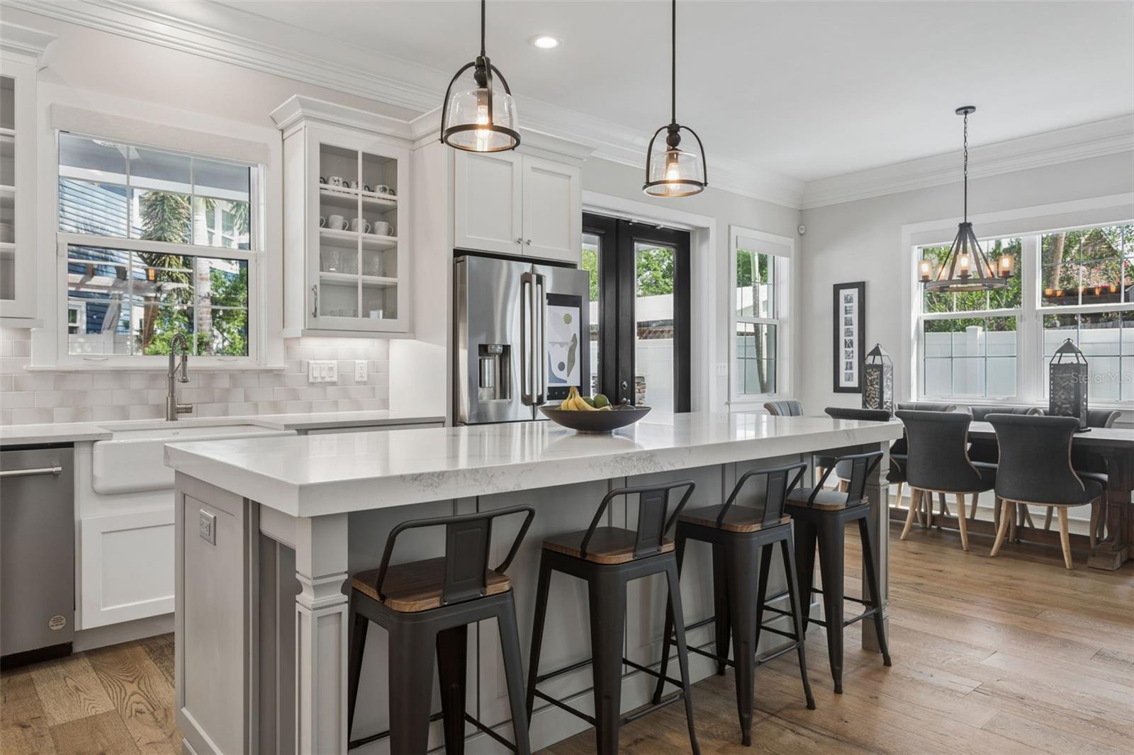 Image 16 of 49 For 2509 Palm Drive