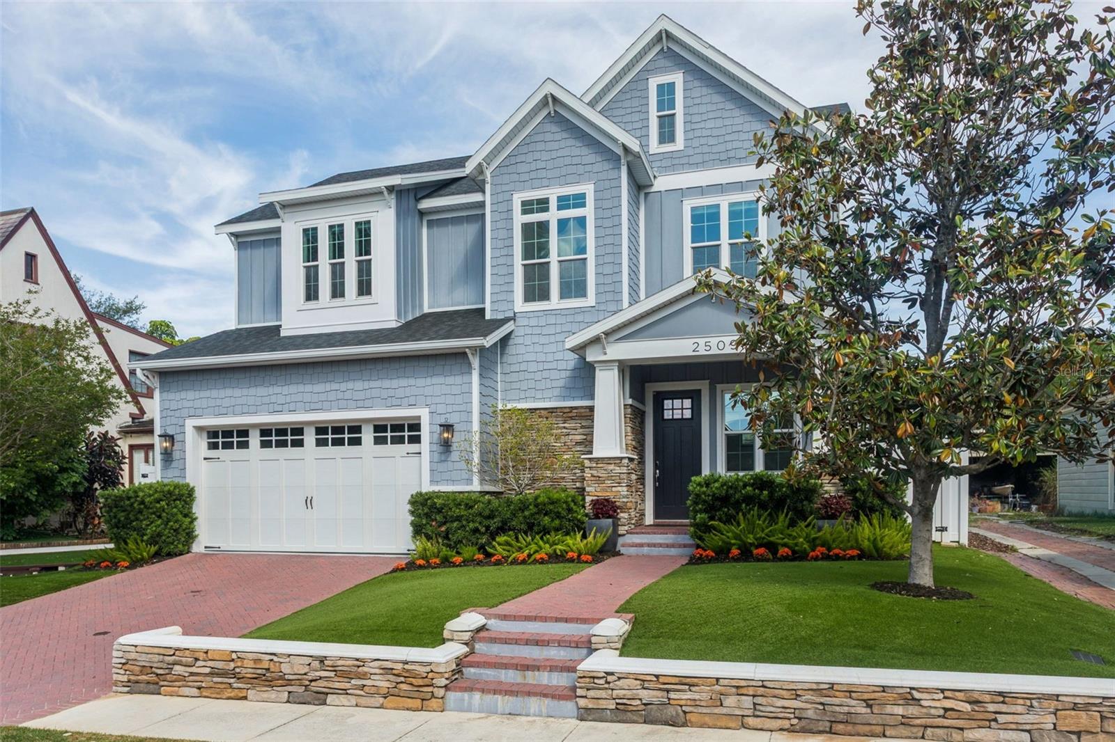 Image 2 of 49 For 2509 Palm Drive