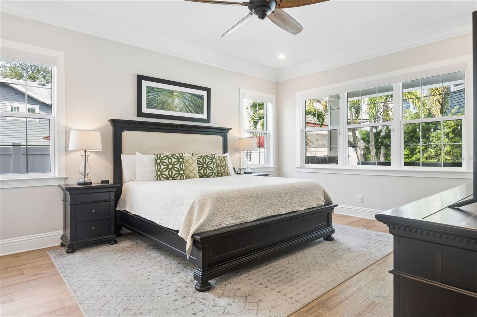 Image 20 of 49 For 2509 Palm Drive