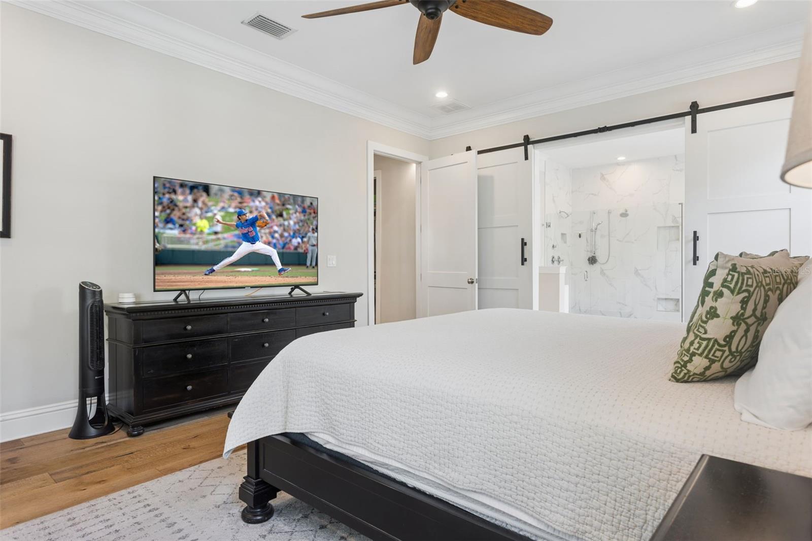 Image 21 of 49 For 2509 Palm Drive